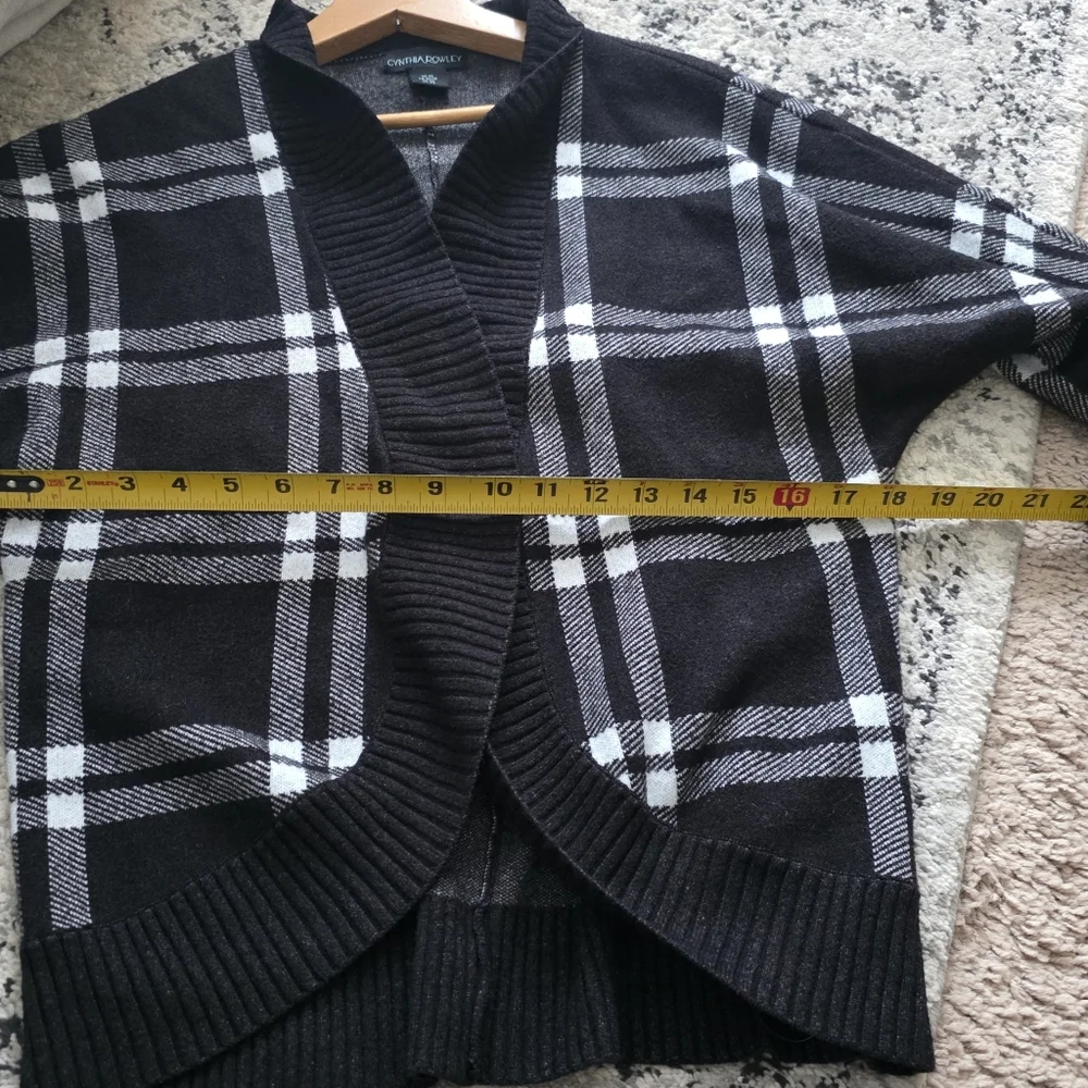 Plaid Gothic Chic Open Cardican Sweater Oversized Womens XS Black White